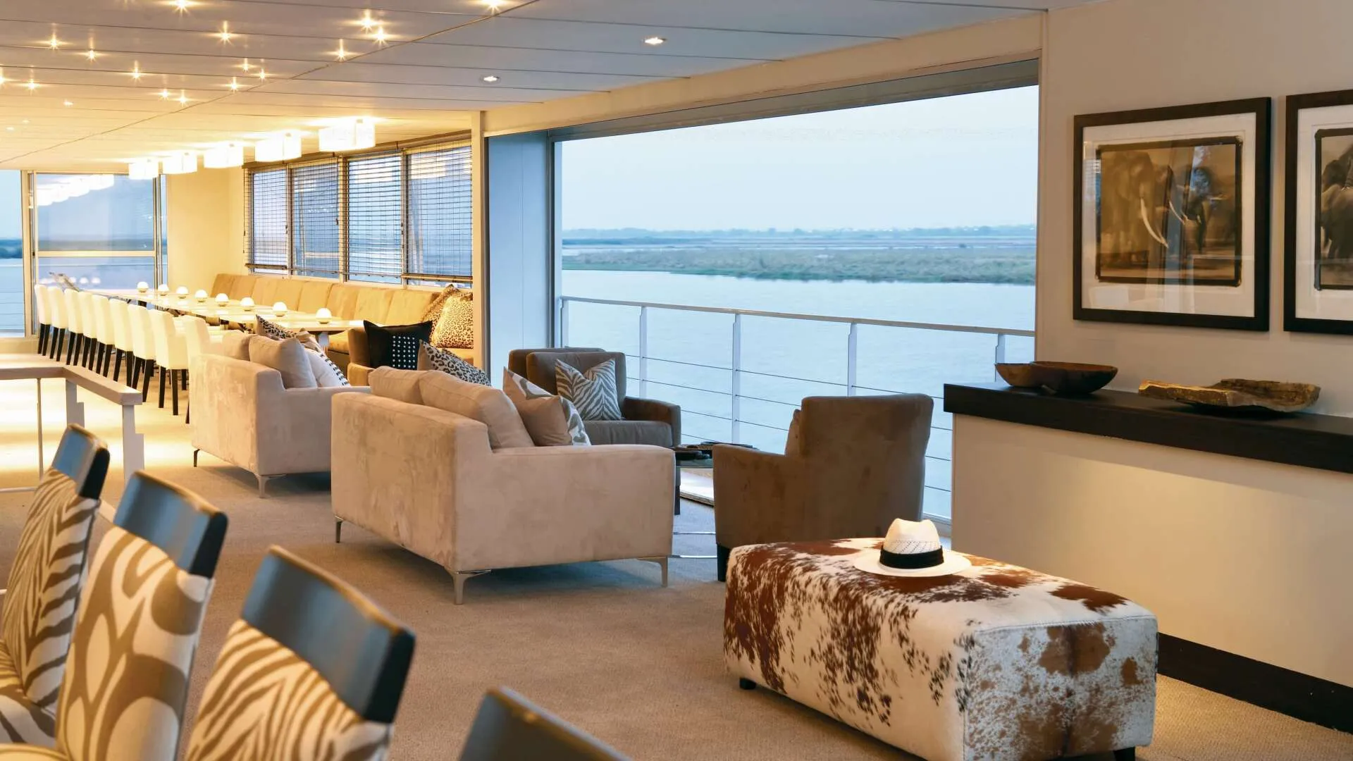 Zambezi Queen Houseboat - Image 2